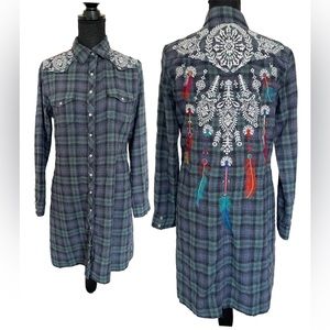 JOHNNY Was Dreamcatcher Feather Embroidered Flannel Button Down Shirt Dress